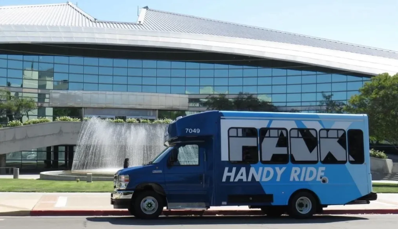 Fresno's Handy Ride bus drivers agreed to a new three-year contract this week, narrowing avoiding a striking that would have affected hundreds of residents.